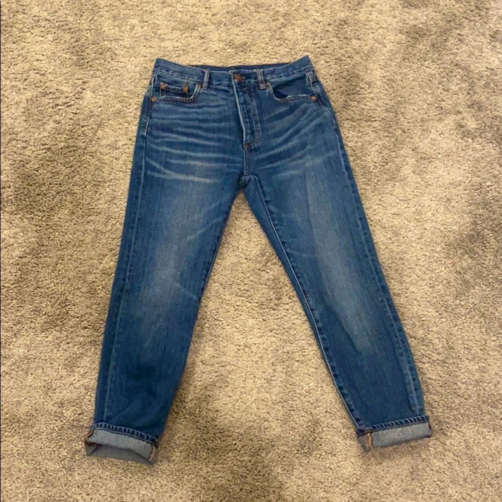 American Eagle High Rise Mom Jeans